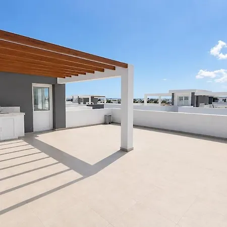 2br Penthouse With Roof Terrace Διαμέρισμα Παραλίμνι