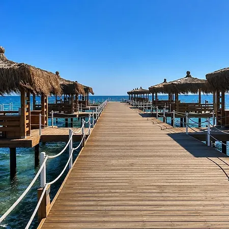 Διαμέρισμα 2br Penthouse With Roof Terrace Παραλίμνι