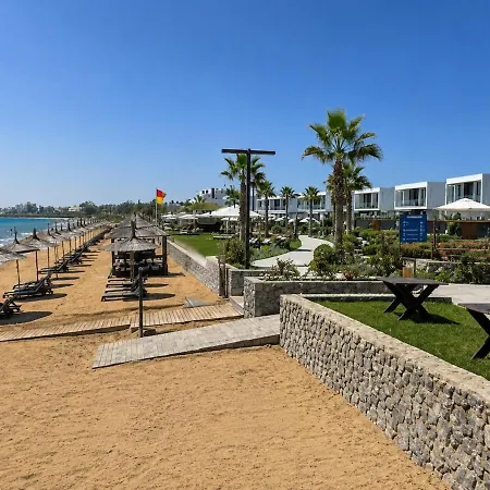 2br Penthouse With Roof Terrace * Παραλίμνι